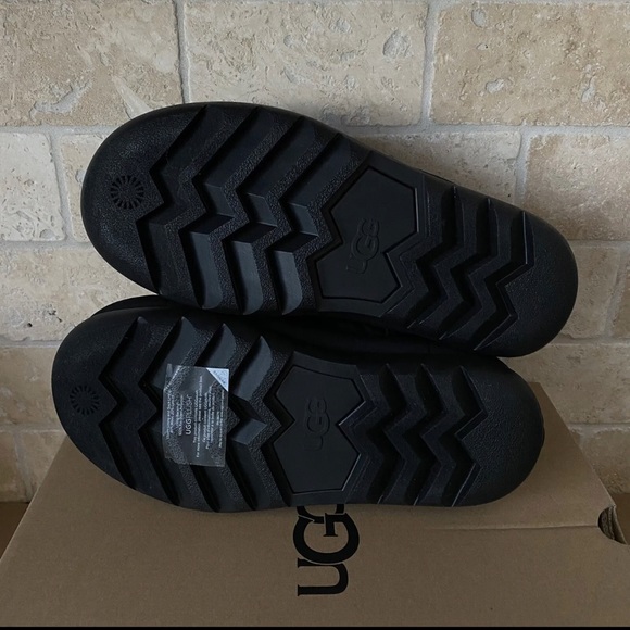 🖤🖤UGG MAXI CLOG BLACK PUFFER SLIP-ON SLIPPER SHOES SIZE US 9 WOMEN - Picture 5 of 5